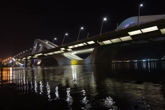 Il Ponte Sceicco Zayed in Abu Dhabi